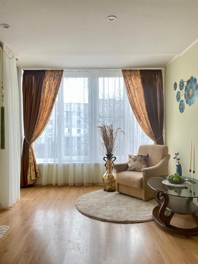 Центр. Острозького. Простора Та Комфортна. 2 Спальні Ternopil Eksteriør bilde